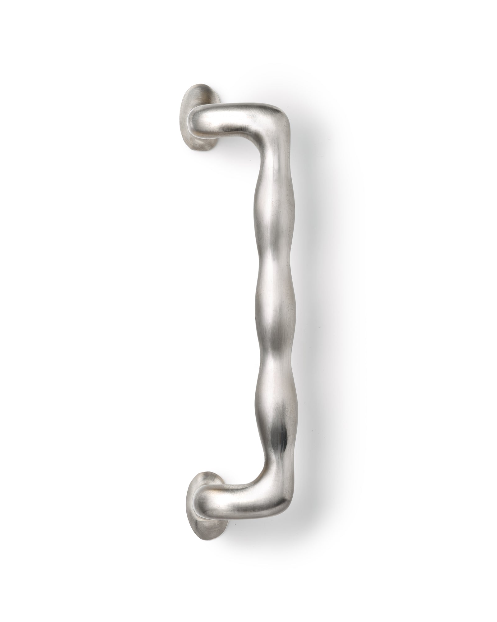 Jumbo Wave Handle, Brushed Nickel – MG&Co.